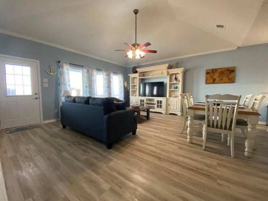 Beach House With Ocean View Surfside Beach Dış mekan fotoğraf